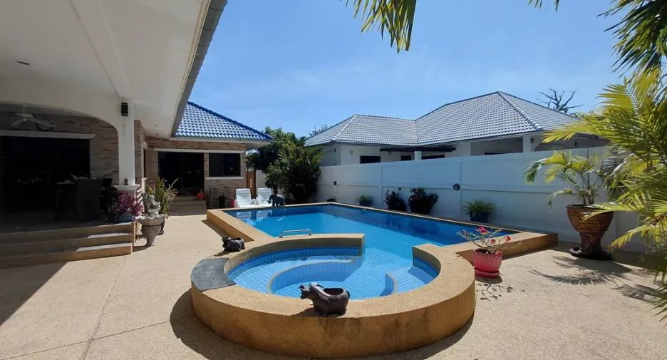 Haus zum Kauf mit 3 Zimmer in Cha Am, Phetchaburi