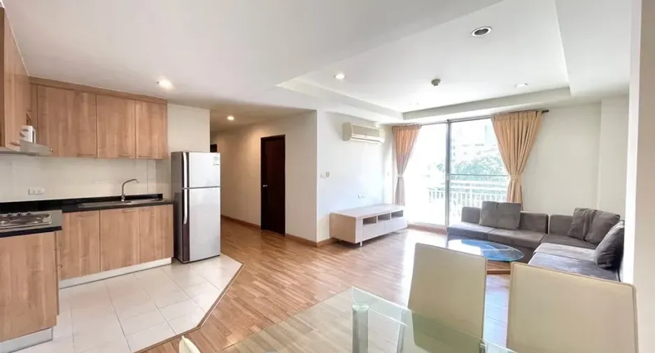 For rent 3 bedrooms condo in Khlong Toei, Bangkok