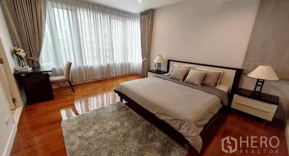 Condo en alquiler de 2 habitaciones en Khlong Toei, Bangkok