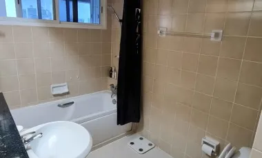 Condo en alquiler de 2 habitaciones en Khlong Toei, Bangkok