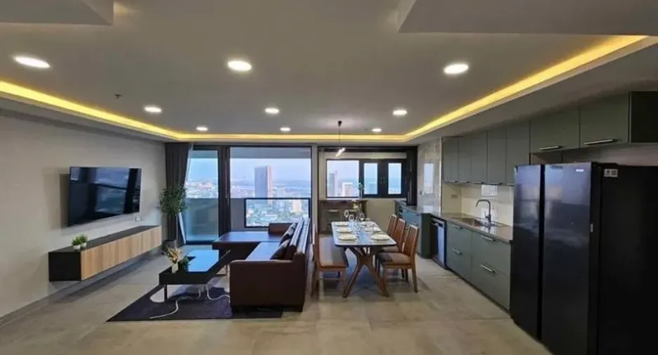 For rent and for sale 3 bedrooms condo in Khlong Toei, Bangkok