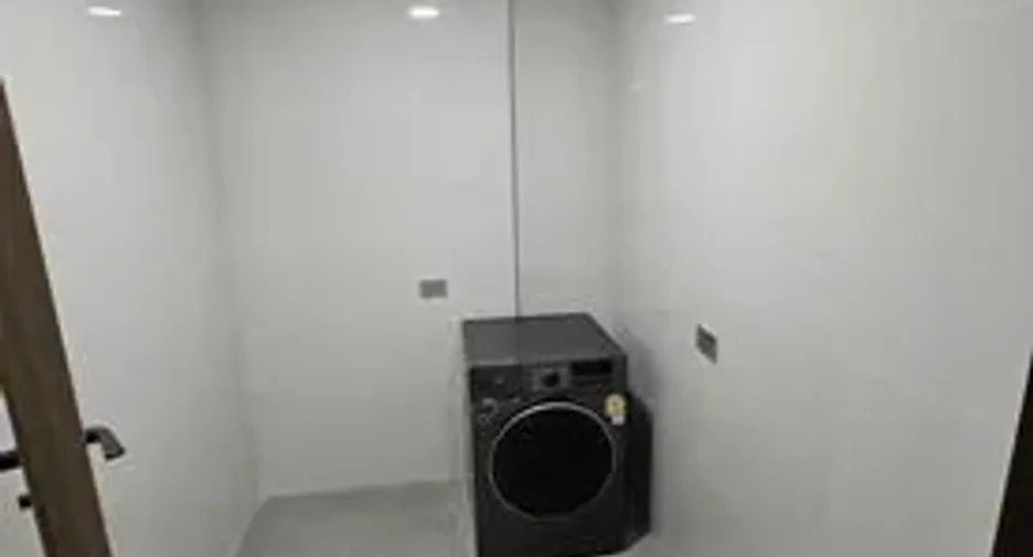 For rent and for sale 3 bedrooms condo in Khlong Toei, Bangkok