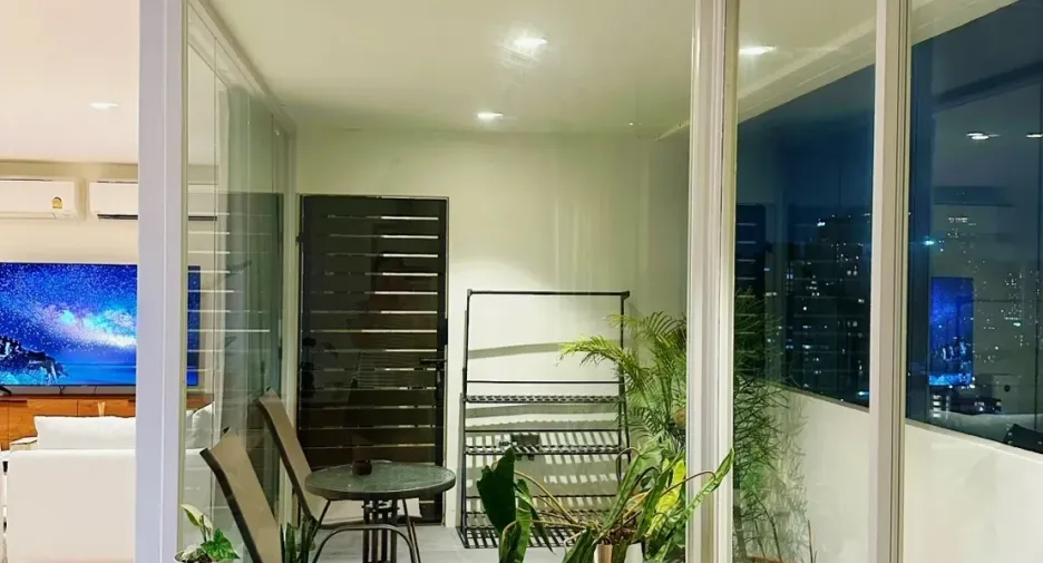 For rent そして for sale 2 ベッドルーム condo in Watthana, Bangkok