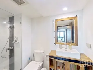 Condo en alquiler de 2 habitaciones en Watthana, Bangkok