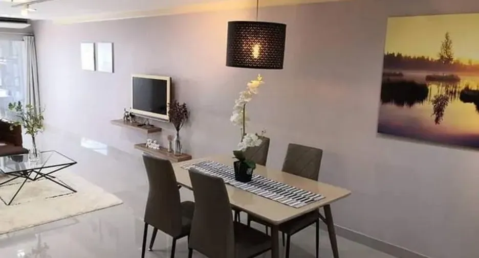 Wohnung zur Miete mit 2 Zimmer in Khlong Toei, Bangkok