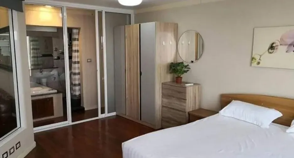 Wohnung zur Miete mit 2 Zimmer in Khlong Toei, Bangkok
