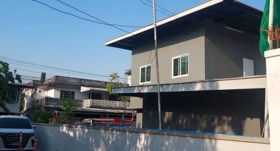ให้เช่า 3 ห้องนอน บ้านเดี่ยว ใน วัฒนา, กรุงเทพฯ