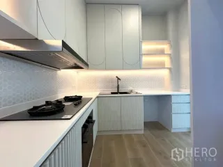For sale 5 bedrooms house in Bang Khen, Bangkok