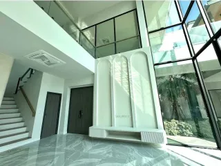 For sale 5 bedrooms house in Bang Khen, Bangkok