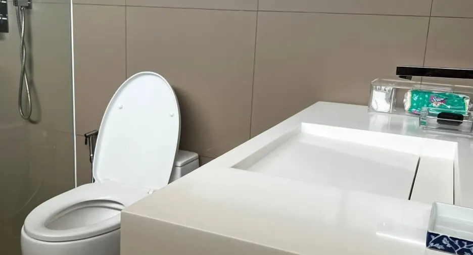 For rent and for sale studio townhouse in Watthana, Bangkok