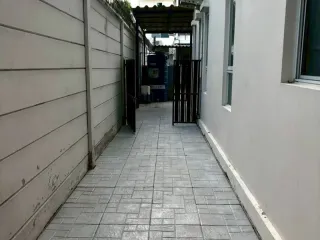 出租 3 卧室 联排别墅 在 Suan Luang, 曼谷