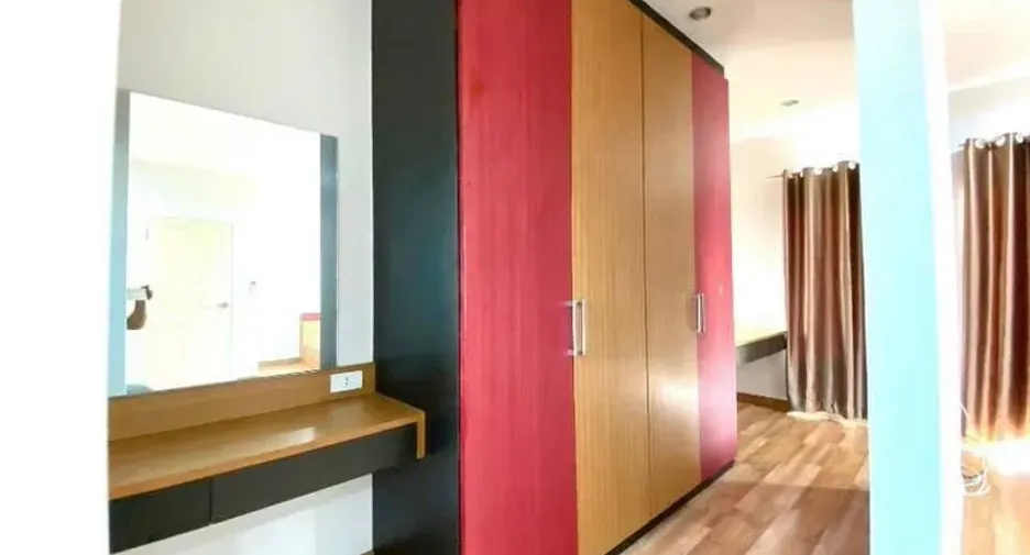 For rent 3 bedrooms townhouse in Suan Luang, Bangkok