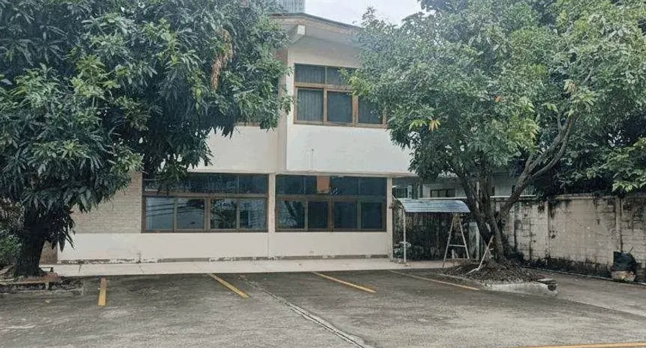 Oficina en alquiler en Bang Rak, Bangkok