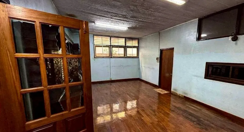 Oficina en alquiler en Bang Rak, Bangkok