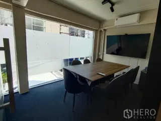 For rent retail Space in Watthana, Bangkok