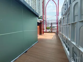 For rent retail Space in Watthana, Bangkok