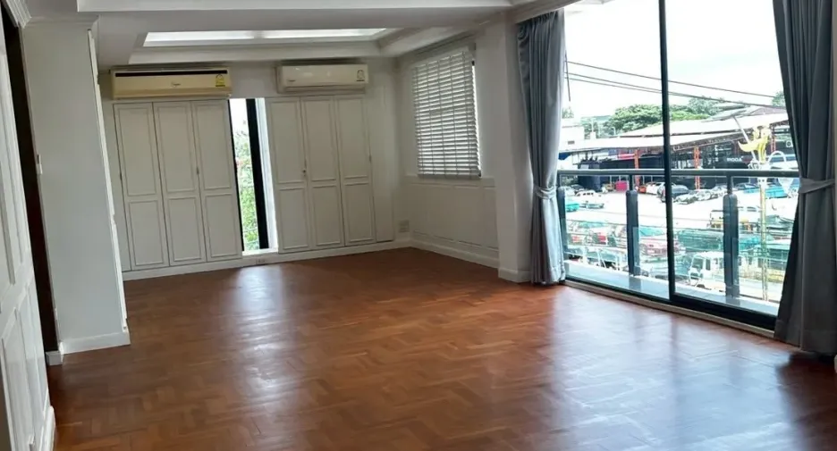 出租 和 出售 18 卧室 商业空间 在 Bang Phli, Samut Prakan