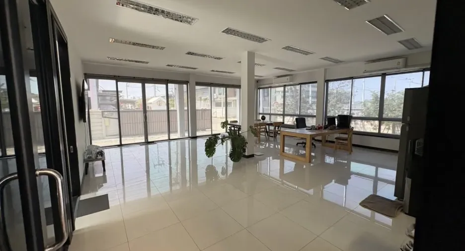 Almacén en alquiler y en venta en Bang Len, Nakhon Pathom