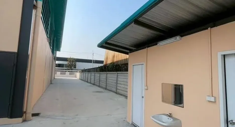 Almacén en venta en Sam Phran, Nakhon Pathom
