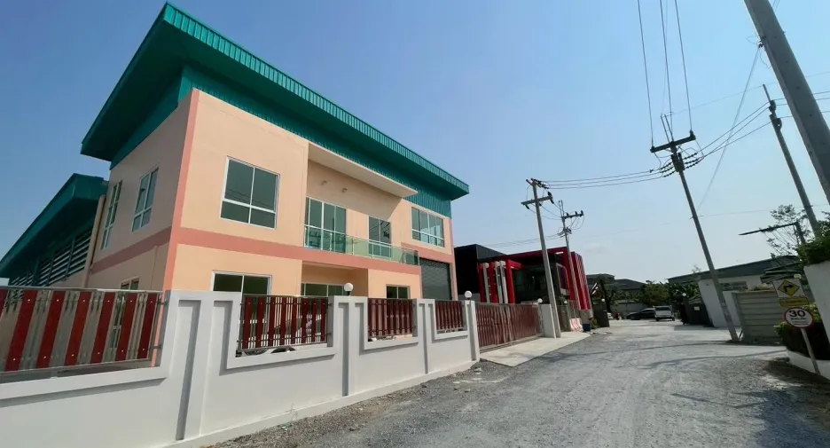 Almacén en venta en Sam Phran, Nakhon Pathom