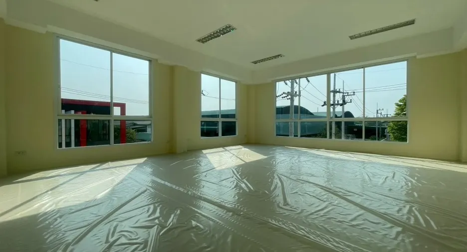 Almacén en venta en Sam Phran, Nakhon Pathom