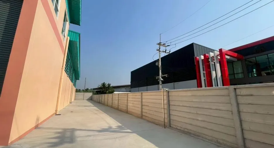 Almacén en venta en Sam Phran, Nakhon Pathom