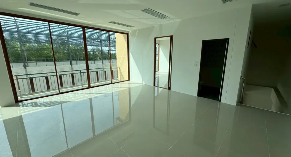 For sale warehouse in Mueang Samut Sakhon, Samut Sakhon