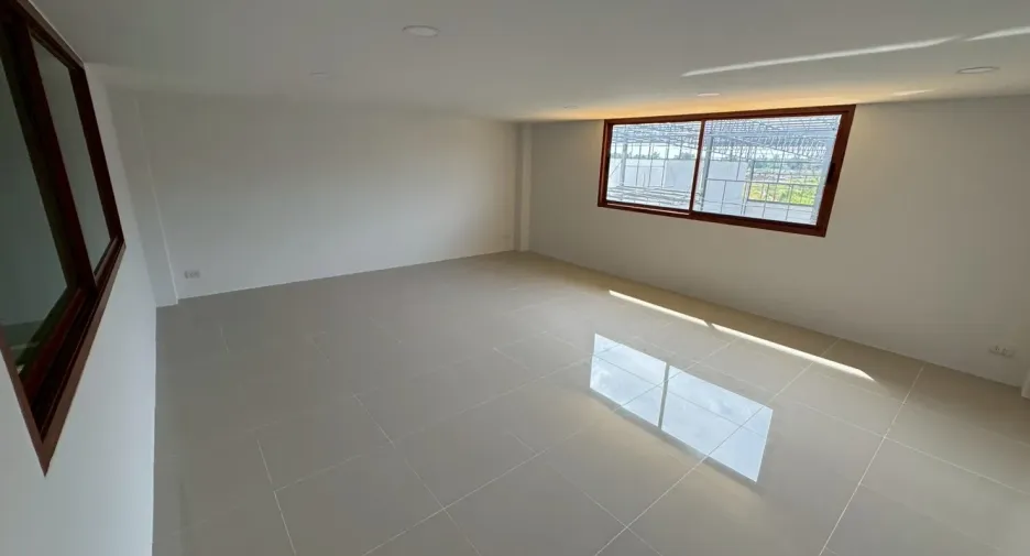 For sale warehouse in Mueang Samut Sakhon, Samut Sakhon