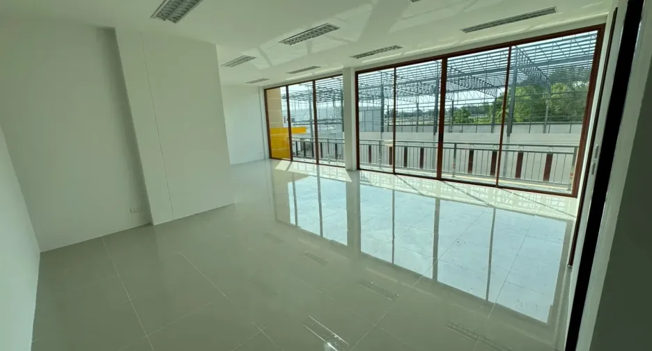 For sale warehouse in Mueang Samut Sakhon, Samut Sakhon