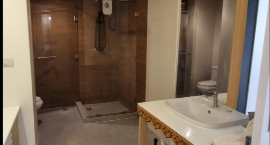 Продажа 1 кровать кондо в Щаттхана, Бангкок