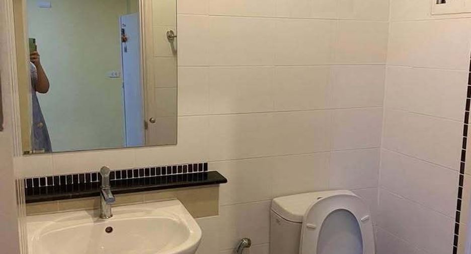 For sale 3 ベッドルーム townhouse in Khan Na Yao, Bangkok