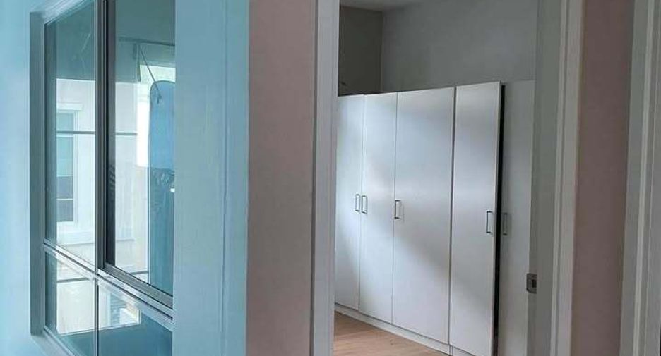ขาย 3 ห้องนอน ทาวน์เฮ้าส์ ใน คันนายาว, กรุงเทพฯ