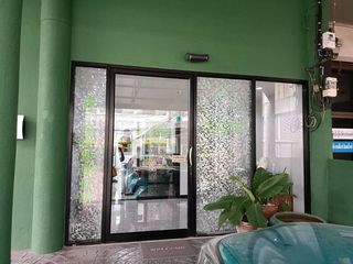 Gewerbefläche zum Kauf in Khlong Toei, Bangkok