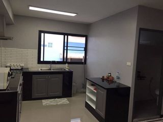 Продажа торговое помещение в Кхлонг Тоеи, Бангкок