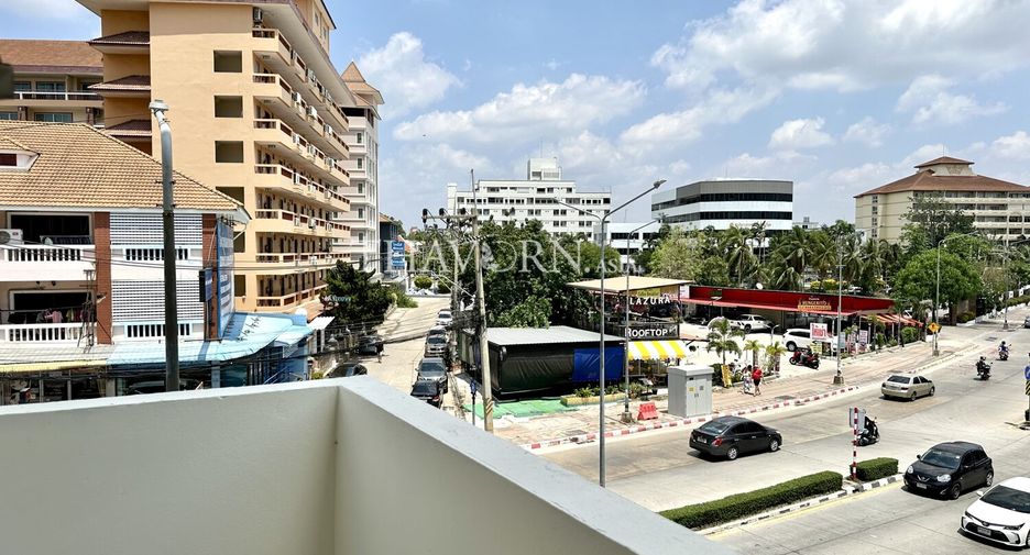 Condo en venta de 3 habitaciones en Bang Lamung, Chonburi