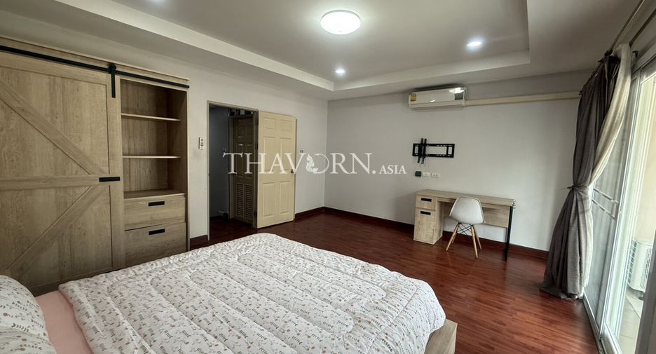 For sale 4 bedrooms house in Bang Lamung, Chonburi