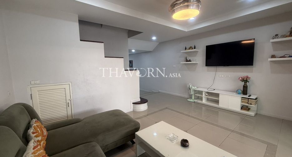 For sale 4 bedrooms house in Bang Lamung, Chonburi