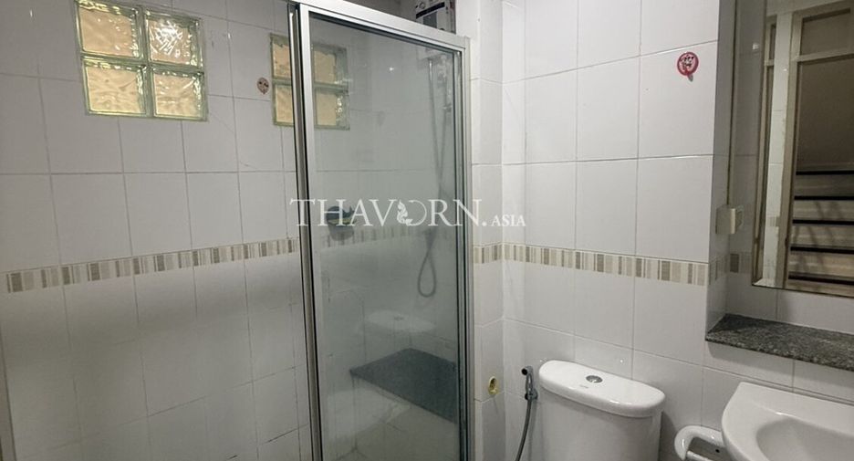 For sale 4 bedrooms house in Bang Lamung, Chonburi