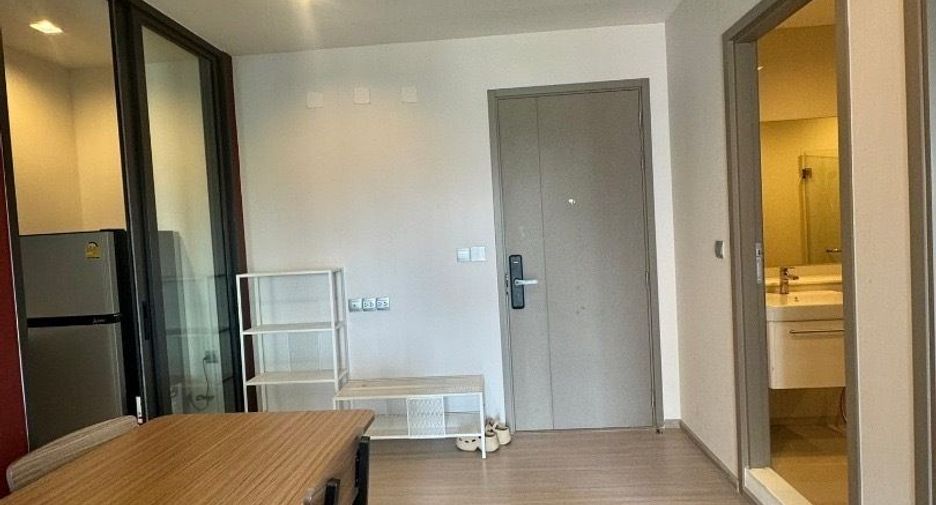 Продажа 1 кровать кондо в Хуаи Кхщанг, Бангкок