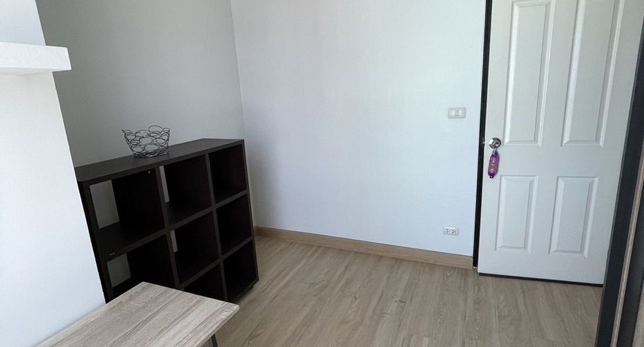 For sale 2 bedrooms condo in Huai Khwang, Bangkok
