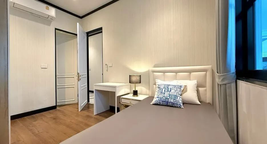 Haus zum Kauf mit 4 Zimmer in Watthana, Bangkok
