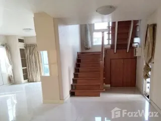 Haus zum Kauf mit 3 Zimmer in Phra Pradaeng, Samut Prakan