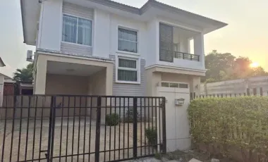 Casa en venta de 3 habitaciones en Phra Pradaeng, Samut Prakan