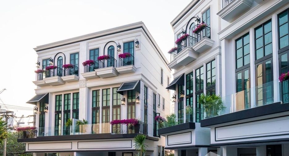 Haus zum Kauf mit 3 Zimmer in Watthana, Bangkok