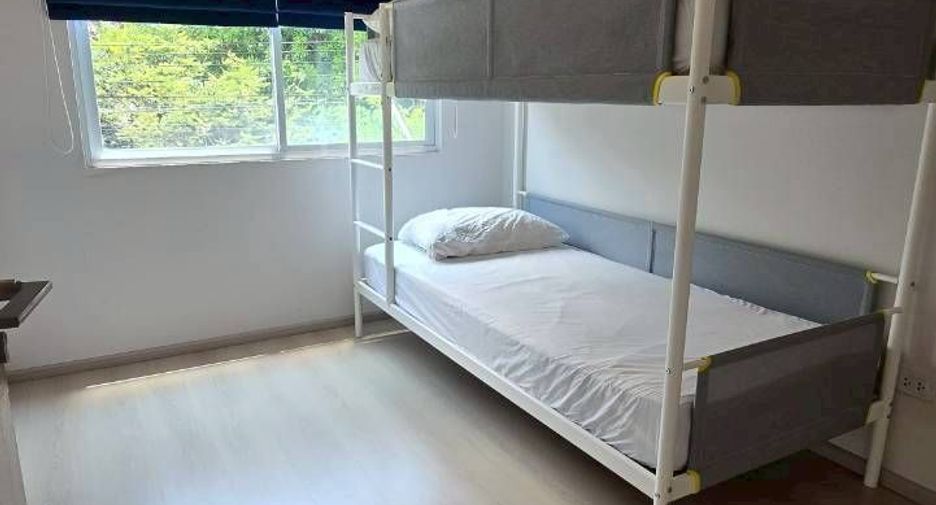 For rent 3 bedrooms townhouse in Bang Phli, Samut Prakan