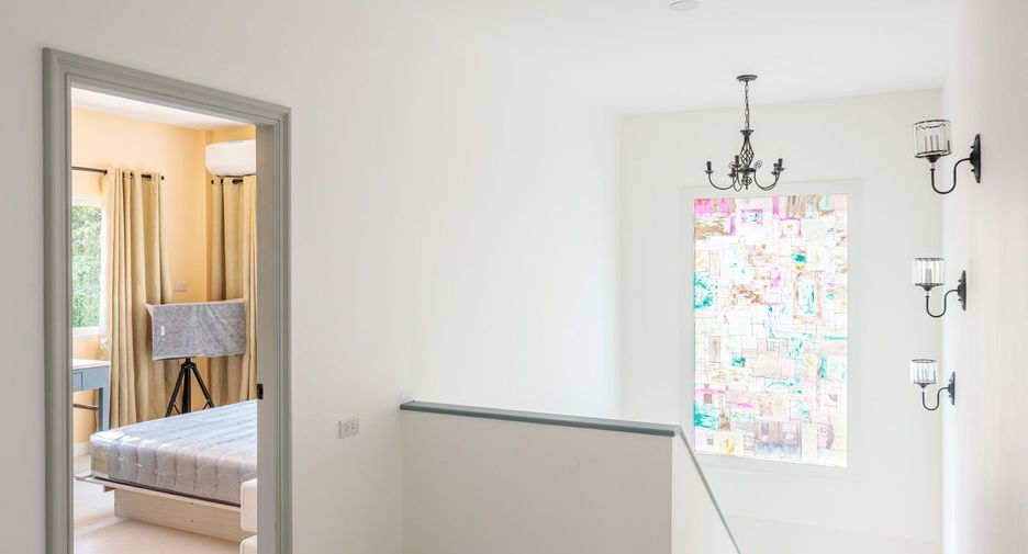 For sale 5 bedrooms villa in Bang Lamung, Chonburi