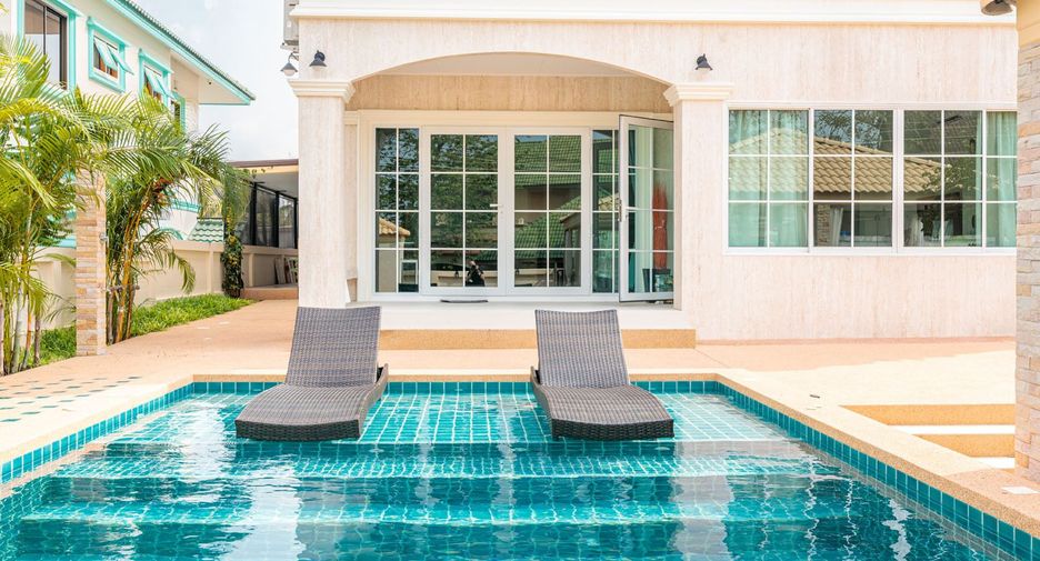 For sale 5 bedrooms villa in Bang Lamung, Chonburi
