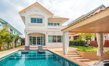 Villa zum Kauf mit 5 Zimmer in Bang Lamung, Chonburi