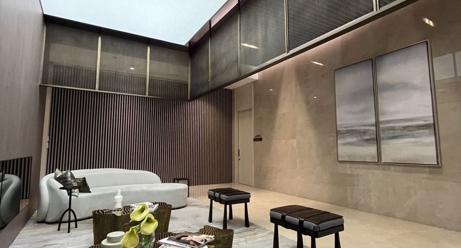 For sale 2 bedrooms condo in Khlong Toei, Bangkok