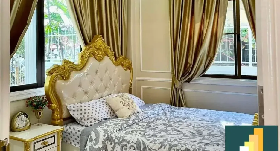 For rent and for sale 5 bedrooms house in Bang Lamung, Chonburi